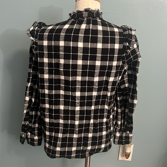 Kate Spade, New York black and white checkered long sleeve shirt, size medium - Picture 8 of 14
